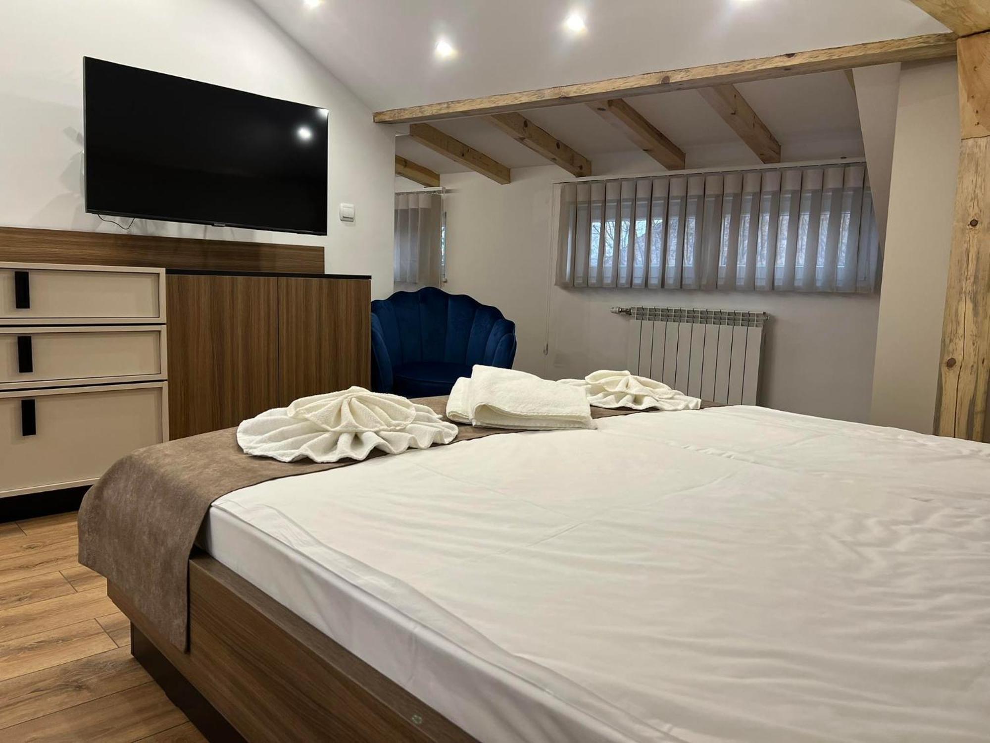 Хотел Vip Apart House Pleven Exterior foto