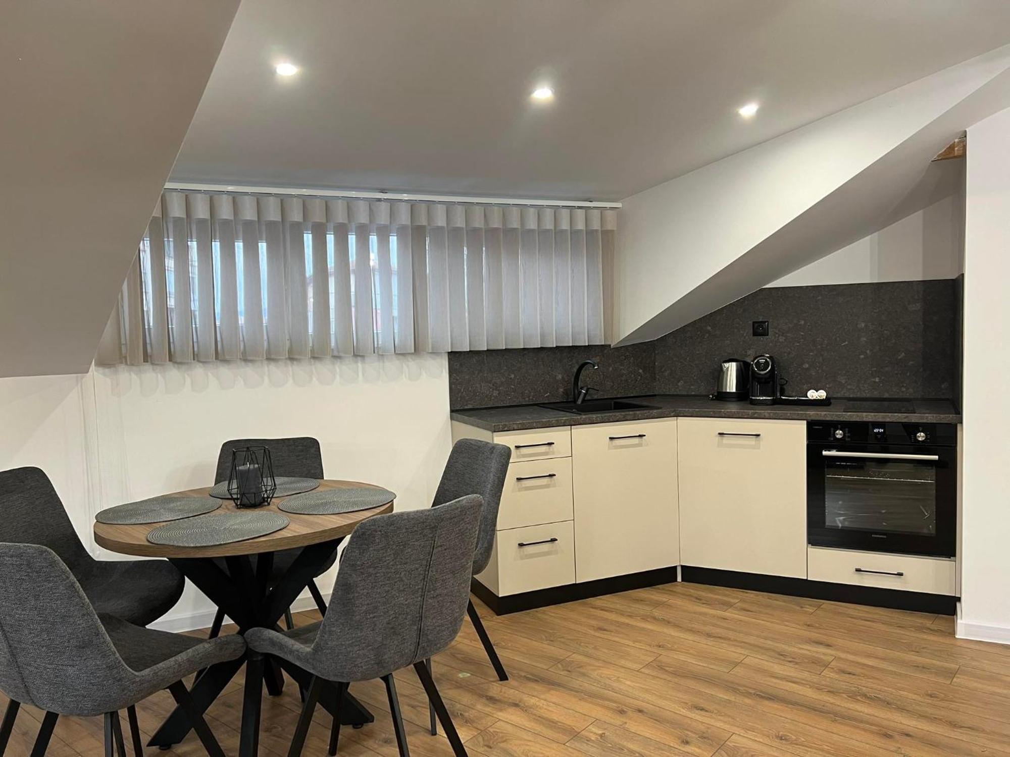Хотел Vip Apart House Pleven Exterior foto