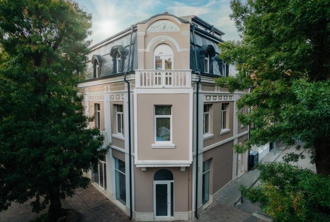 Хотел Vip Apart House Pleven Exterior foto